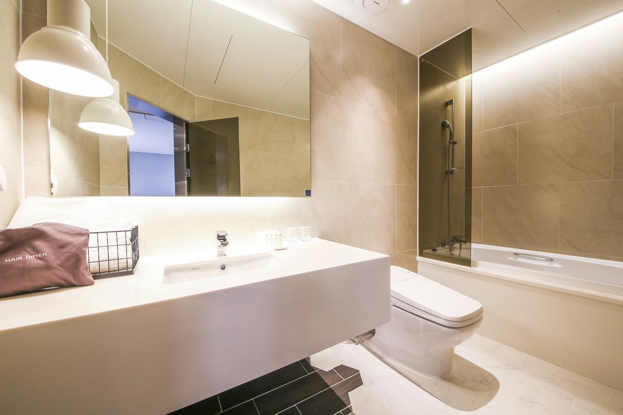 Hotel Londoner Hwamyeong Busan Esterno foto