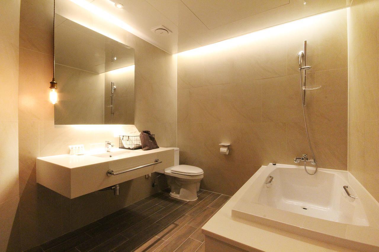 Hotel Londoner Hwamyeong Busan Esterno foto