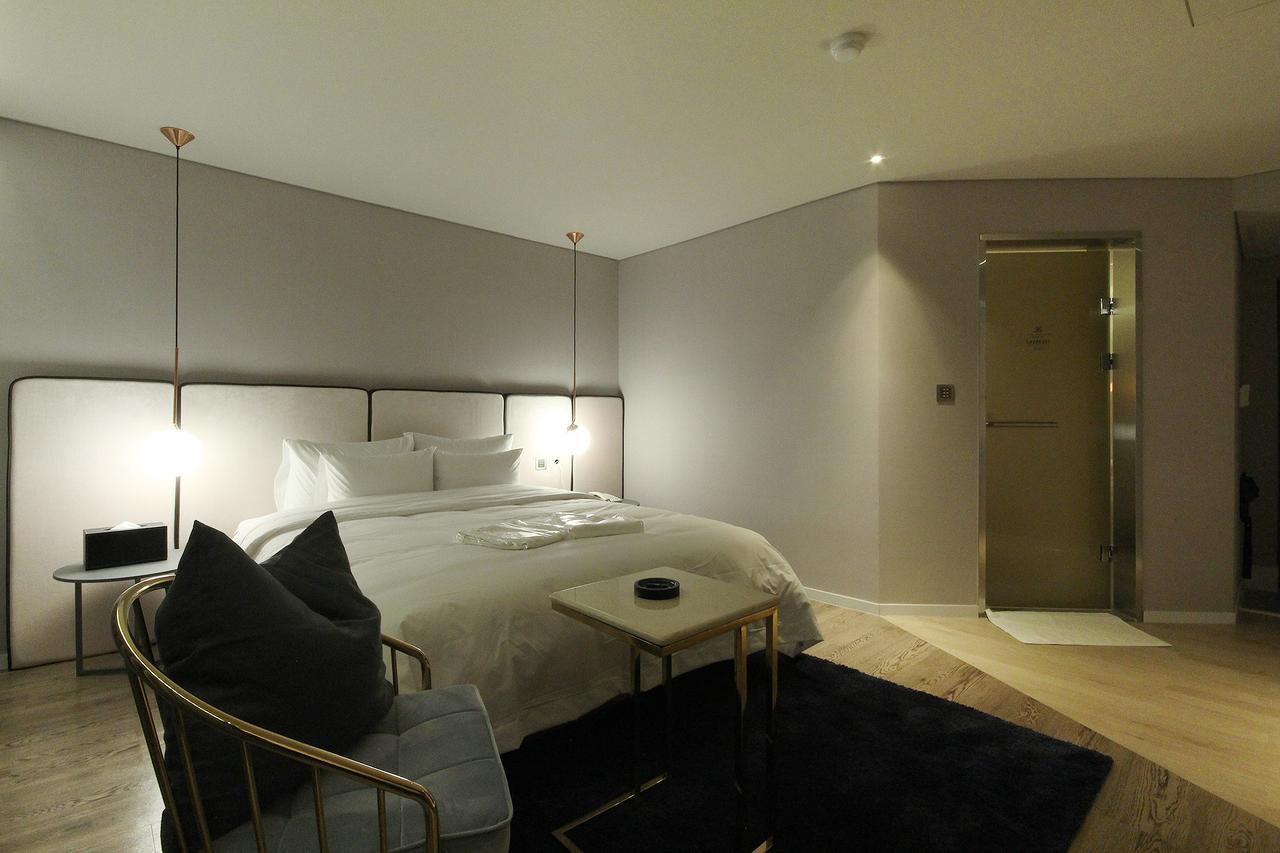 Hotel Londoner Hwamyeong Busan Esterno foto