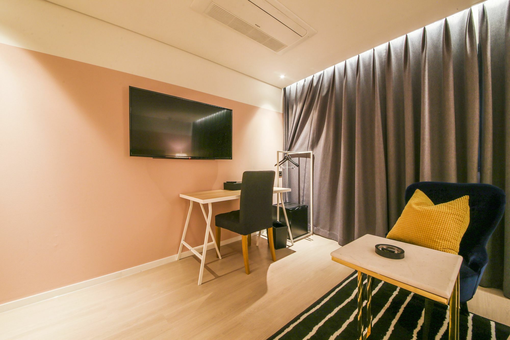 Hotel Londoner Hwamyeong Busan Esterno foto