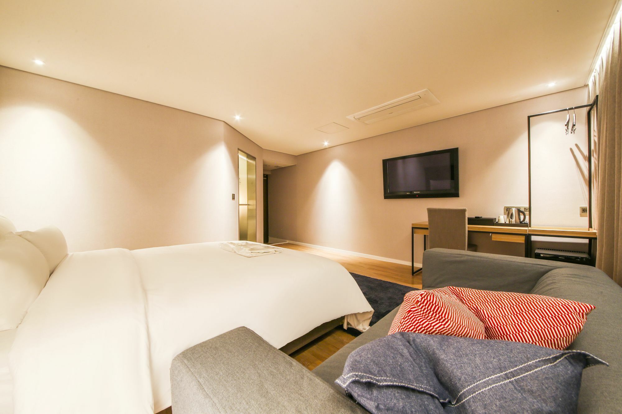 Hotel Londoner Hwamyeong Busan Esterno foto